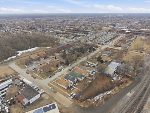 Tiny photo for 2736 E Goodrich Avenue E, Burnham, IL 60633 (MLS # 12609830)