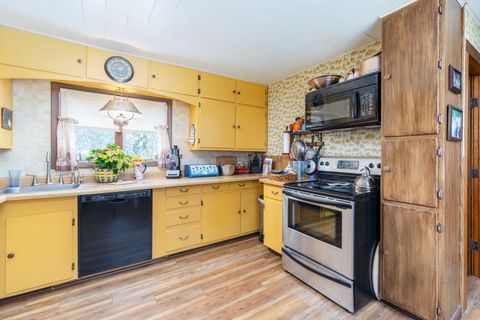 Tiny photo for 190 N 20th Road, Peru, IL 61354 (MLS # 12589402)