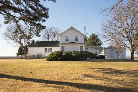 Tiny photo for 190 N 20th Road, Peru, IL 61354 (MLS # 12589402)