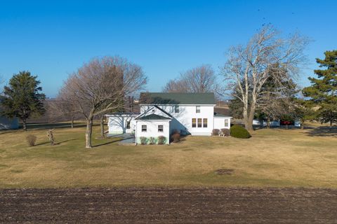 Tiny photo for 190 N 20th Road, Peru, IL 61354 (MLS # 12589402)