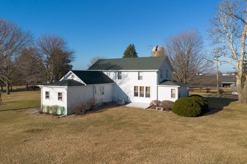 Tiny photo for 190 N 20th Road, Peru, IL 61354 (MLS # 12589402)