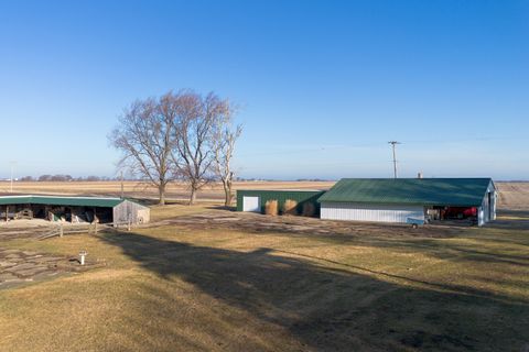 Tiny photo for 190 N 20th Road, Peru, IL 61354 (MLS # 12589402)