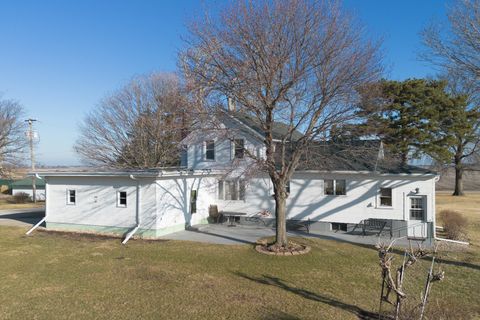 Tiny photo for 190 N 20th Road, Peru, IL 61354 (MLS # 12589402)