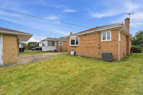 Tiny photo for 4847 N Sayre Avenue, Chicago, IL 60656 (MLS # 12690556)