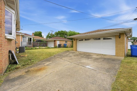 Tiny photo for 4847 N Sayre Avenue, Chicago, IL 60656 (MLS # 12690556)