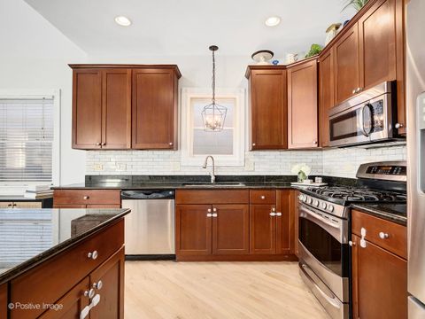 Tiny photo for 3042 N Oakley Avenue #3S, Chicago, IL 60618 (MLS # 12586827)