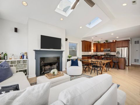 Tiny photo for 3042 N Oakley Avenue #3S, Chicago, IL 60618 (MLS # 12586827)