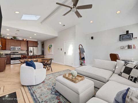 Tiny photo for 3042 N Oakley Avenue #3S, Chicago, IL 60618 (MLS # 12586827)