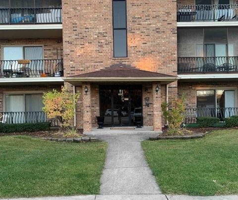 Photo of 7913 Paxton Avenue #1W, Tinley Park, IL 60477 (MLS # 12469626)