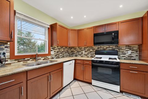 Tiny photo for 4 AMY Drive, Oswego, IL 60543 (MLS # 12582729)