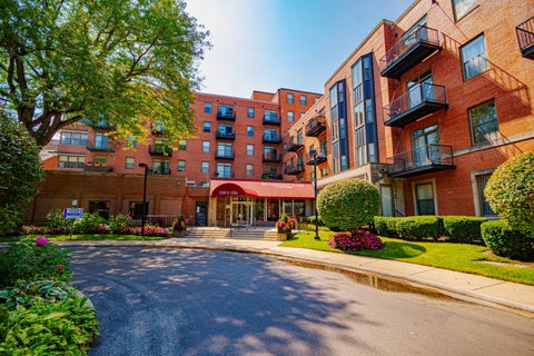 Photo of 5200 S Ellis Avenue #402, Chicago, IL 60615 (MLS # 12746180)
