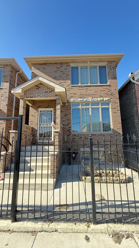 2922 S Keeley Street Chicago IL 60608