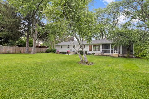 Tiny photo for 624 Willow Lane, Geneva, IL 60134 (MLS # 12702678)