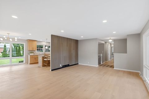 Tiny photo for 624 Willow Lane, Geneva, IL 60134 (MLS # 12702678)