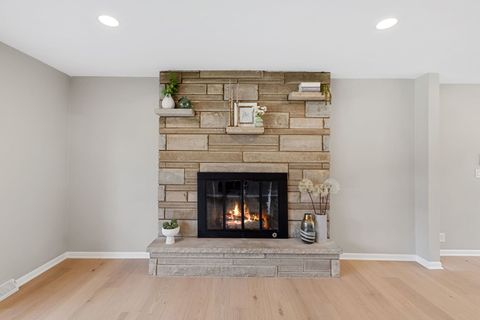 Tiny photo for 624 Willow Lane, Geneva, IL 60134 (MLS # 12702678)