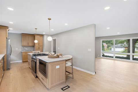 Tiny photo for 624 Willow Lane, Geneva, IL 60134 (MLS # 12702678)