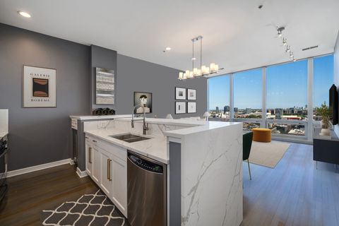 Tiny photo for 500 W SUPERIOR Street #1504, Chicago, IL 60654 (MLS # 12502522)