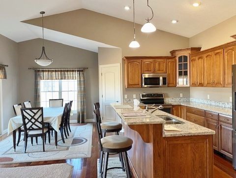 Tiny photo for 2882 Villa Court, Bettendorf, IA 52722 (MLS # 12559413)