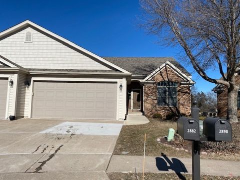 Photo of 2882 Villa Court, Bettendorf, IA 52722 (MLS # 12559413)