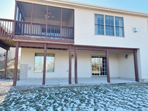 Tiny photo for 2882 Villa Court, Bettendorf, IA 52722 (MLS # 12559413)