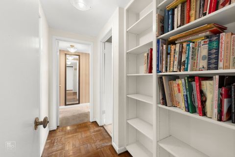 Tiny photo for 1500 Hinman Avenue #302, Evanston, IL 60201 (MLS # 12485734)