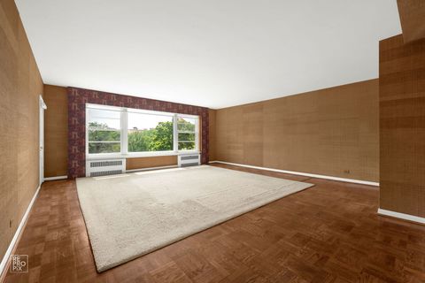 Tiny photo for 1500 Hinman Avenue #302, Evanston, IL 60201 (MLS # 12485734)