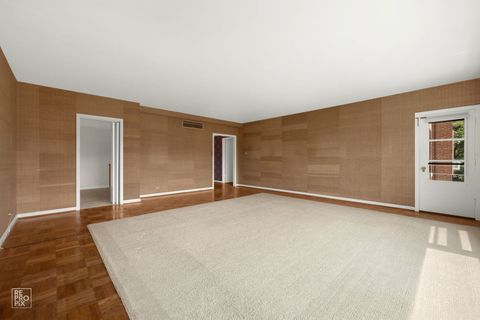 Tiny photo for 1500 Hinman Avenue #302, Evanston, IL 60201 (MLS # 12485734)