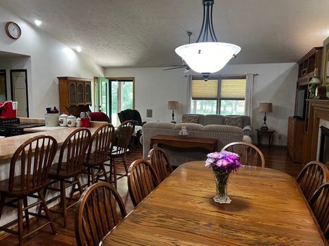 Tiny photo for 14830 N McCarty Lane, Mt Vernon, IL 62864 (MLS # 12642171)