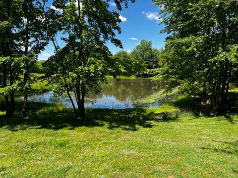 Tiny photo for 14830 N McCarty Lane, Mt Vernon, IL 62864 (MLS # 12642171)