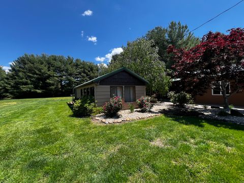 Tiny photo for 14830 N McCarty Lane, Mt Vernon, IL 62864 (MLS # 12642171)
