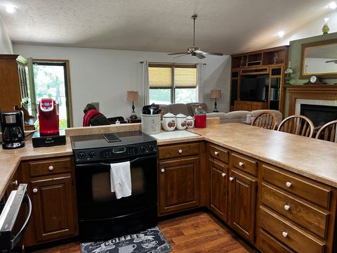 Tiny photo for 14830 N McCarty Lane, Mt Vernon, IL 62864 (MLS # 12642171)