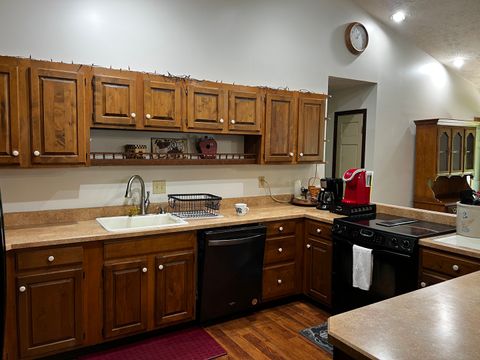 Tiny photo for 14830 N McCarty Lane, Mt Vernon, IL 62864 (MLS # 12642171)
