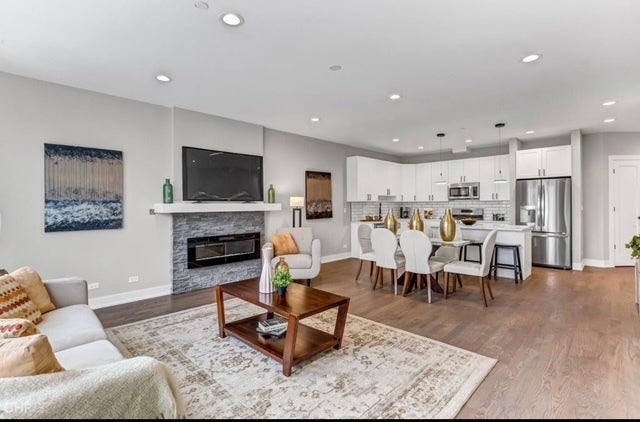 2536 N 72nd Court 2S