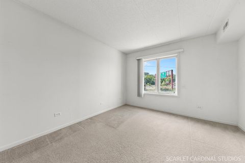 Tiny photo for 201 W Brush Hill Road #107, Elmhurst, IL 60126 (MLS # 12486172)