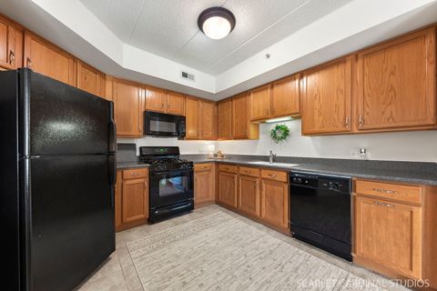 Tiny photo for 201 W Brush Hill Road #107, Elmhurst, IL 60126 (MLS # 12486172)