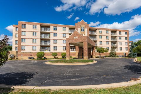 Photo of 201 W Brush Hill Road #107, Elmhurst, IL 60126 (MLS # 12486172)