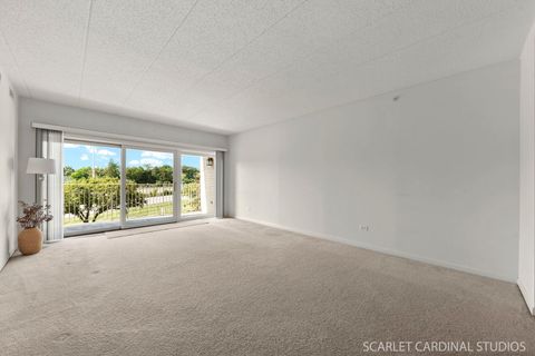 Tiny photo for 201 W Brush Hill Road #107, Elmhurst, IL 60126 (MLS # 12486172)