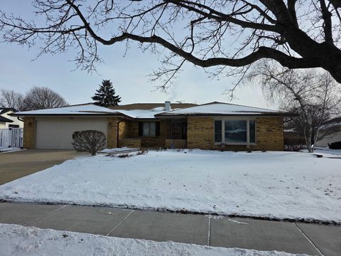 Photo of 105 Glenridge Lane, Schaumburg, IL 60193 (MLS # 12558714)