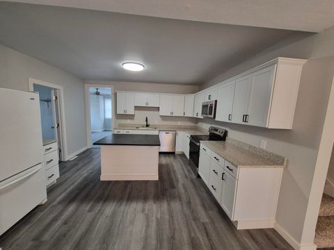 Tiny photo for 101 N 6th Avenue, New Windsor, IL 61465 (MLS # 12613146)