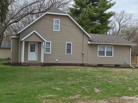 Photo of 101 N 6th Avenue, New Windsor, IL 61465 (MLS # 12613146)