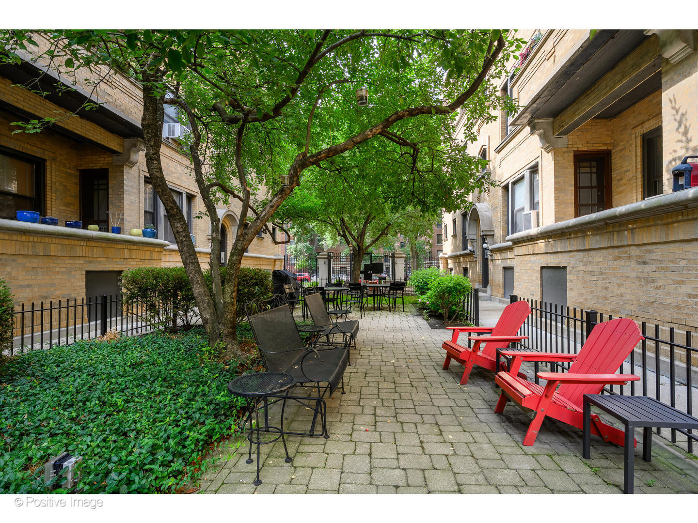 726 W Sheridan Road 1N