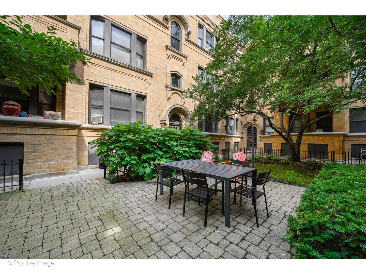 726 W Sheridan Road 1N