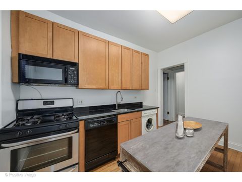 Tiny photo for 726 W Sheridan Road #1N, Chicago, IL 60613 (MLS # 12467247)