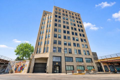 Photo of 1550 S Blue Island Avenue #721, Chicago, IL 60608 (MLS # 12616494)