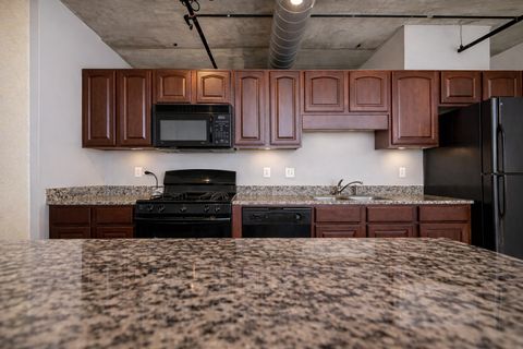 Tiny photo for 1550 S Blue Island Avenue #721, Chicago, IL 60608 (MLS # 12616494)
