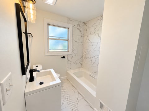 Tiny photo for 14925 Riverside Drive, South Holland, IL 60473 (MLS # 12776632)