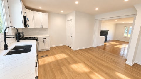 Tiny photo for 14925 Riverside Drive, South Holland, IL 60473 (MLS # 12776632)