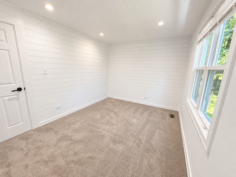 Tiny photo for 14925 Riverside Drive, South Holland, IL 60473 (MLS # 12776632)