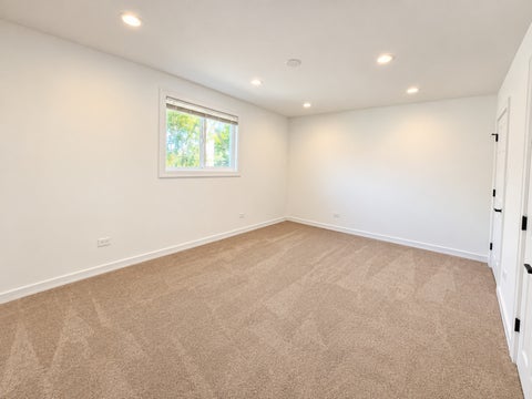 Tiny photo for 14925 Riverside Drive, South Holland, IL 60473 (MLS # 12776632)