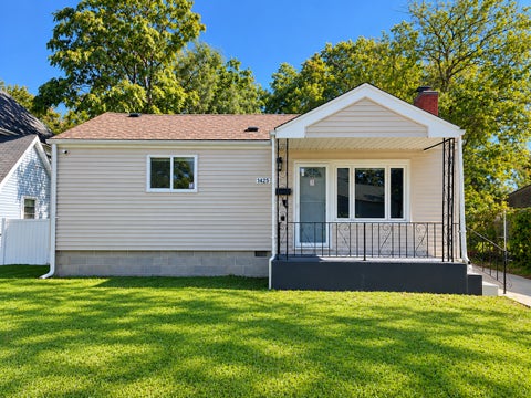 Tiny photo for 14925 Riverside Drive, South Holland, IL 60473 (MLS # 12776632)